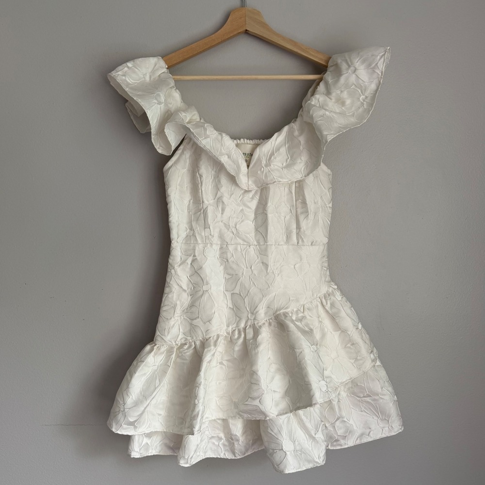 Pants Store White Floral Jacquard Ruffle Mini Dress GY1773 Small Smocked Back